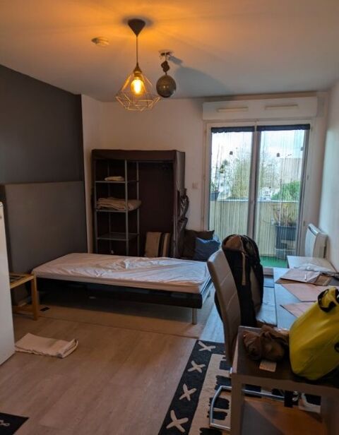  Appartement � louer 1 pi�ce  Cenon