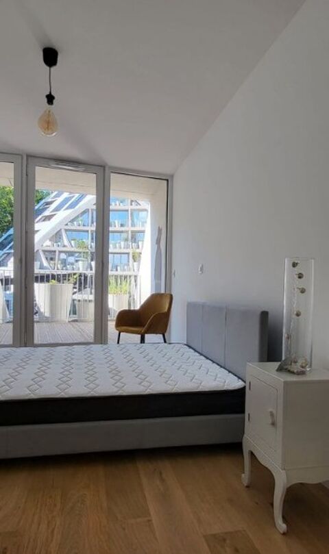  Appartement � louer 2 pi�ces  Bordeaux