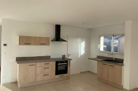   Maison/Villa T4 Maison - 4 pi�ce(s)