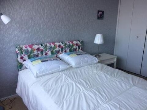  Appartement � louer 5 pi�ces  Talence