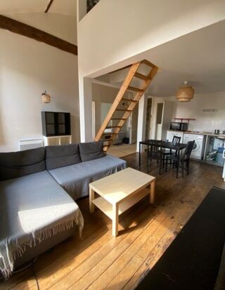  Appartement � louer 4 pi�ces  Bordeaux