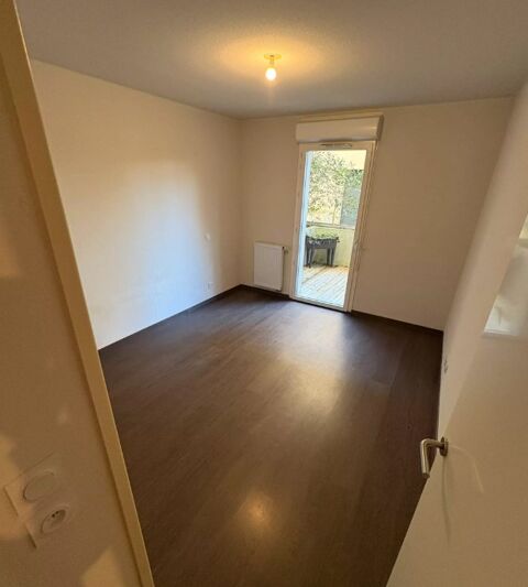  Appartement � louer 3 pi�ces  Cenon