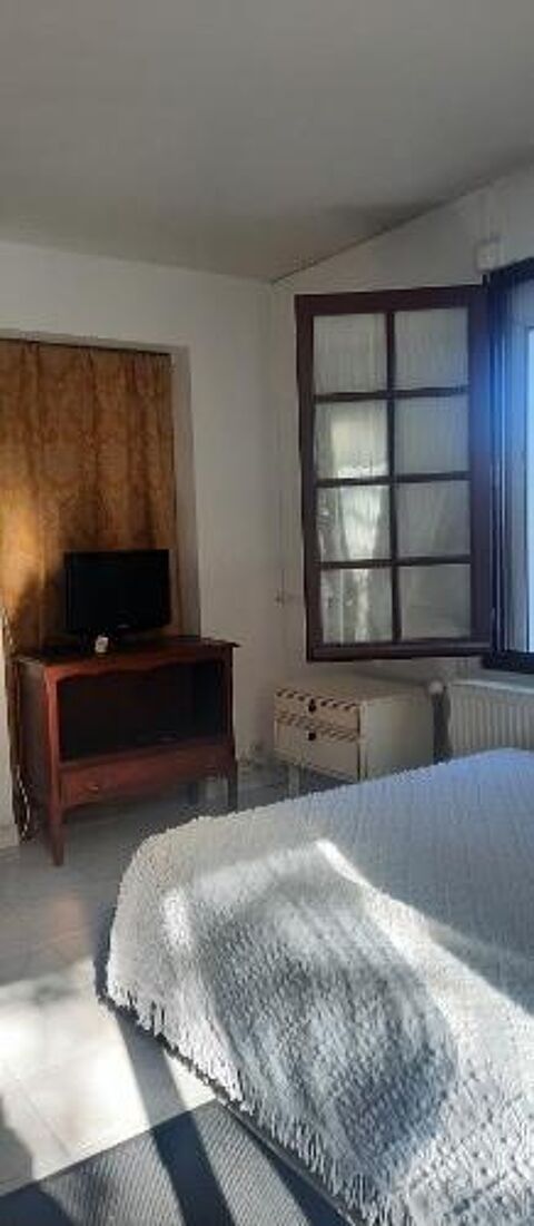  Appartement � louer 1 pi�ce  Ambares-et-lagrave