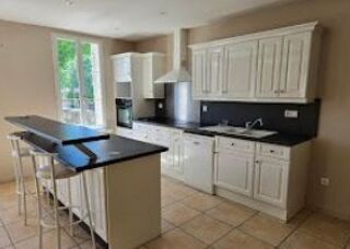  Maison � louer 3 pi�ces  Saint-christophe-des-bardes