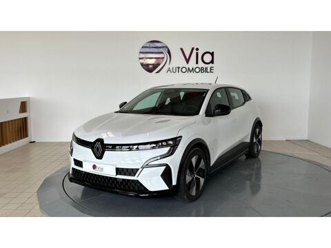 Renault M&eacute;gane E-Tech 60 Super Charge - 220 V Techno - Blanc Glacier 2023 occasion Saujon 17600