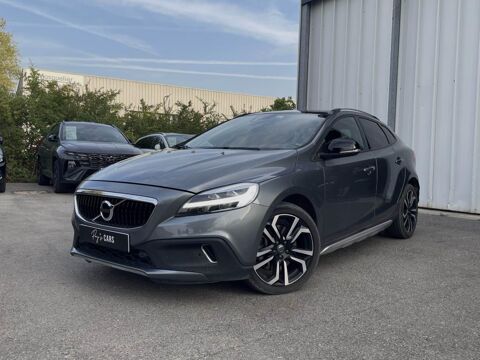 Volvo V40 Cross Country D3 - 150CH - BVA Geartronic - &Ouml;versta Edition 2017 occasion Saint-Cannat 13760