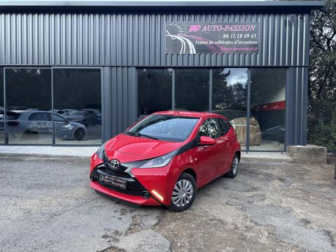 Toyota Aygo 1.0 VVT-i 2016 x-play / 4 portes / 65000km / entretien pneus 2016 occasion Orthoux-S&eacute;rignac-Quilhan 30260