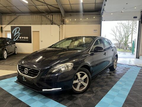 Volvo v40 D2 120 CH MOMENTUM