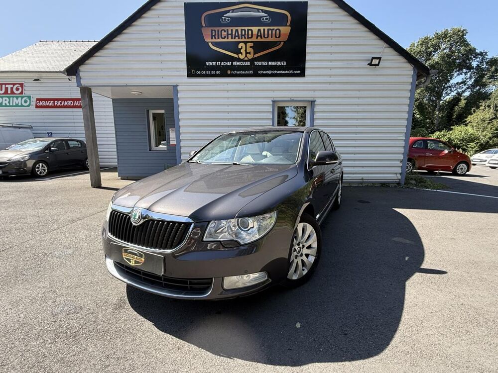 Superb 3.6 V6 FSI - 260 - BV DSG 4x4 II BERLINE Praha 2009 occasion 35780 La Richardais