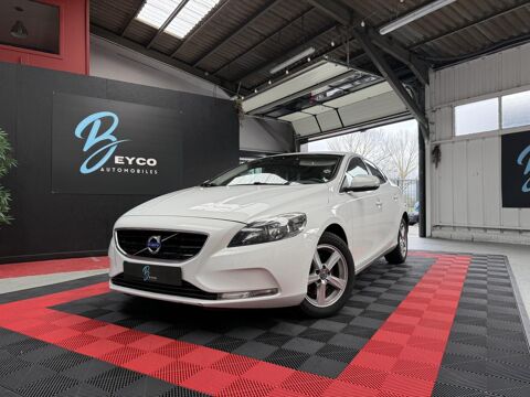 Volvo v40 d2 120 CH MOMENTUM - GARANTIE 6 MOIS