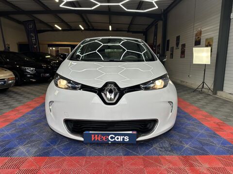 Zo&eacute; Z.E. Q210 Charge rapide type 2 BERLINE Life PHASE 1 2016 occasion 33370 Artigues-pr&egrave;s-Bordeaux