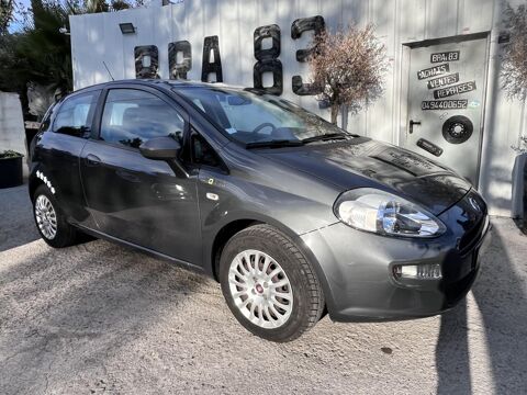 Fiat Grande panda Punto 1.2i - 69 Euro 6 Young 2015 occasion Le Muy 83490