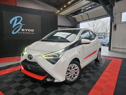 Toyota Aygo 1.0 VVTi 72 CH XPLAY XAPP - GARANTIE 6 MOIS 2020 occasion Tr&eacute;gueux 22950