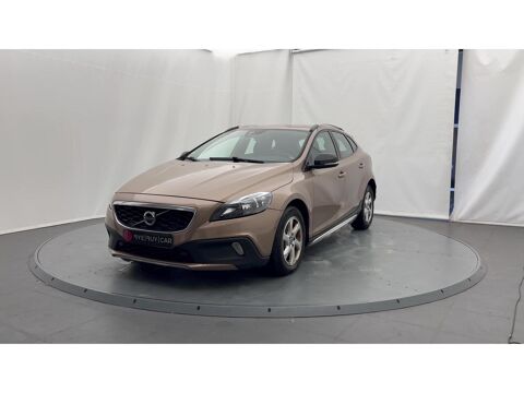 Volvo V40 Cross Country D3 150CH Summum GARANTIE 12 MOIS 2014 occasion B&egrave;gles 33130