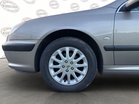 607 2.2i 16V - 160 Ambiance Eb&egrave;ne BERLINE Pack PHASE 1 2000 occasion 16230 Saint-Angeau