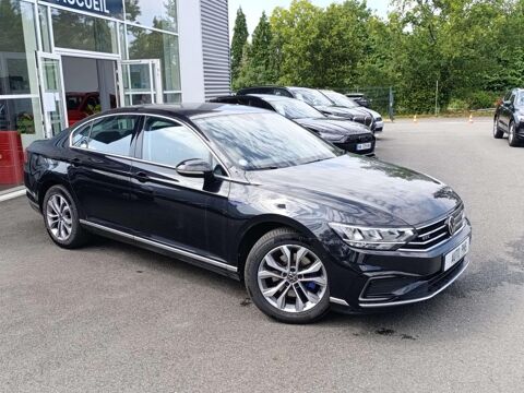 Volkswagen Passat GTE 1.4 TSI 218ch DSG6 HYBRIDE RECHARGEABLE BERLINE 2021 occasion Orvault 44700