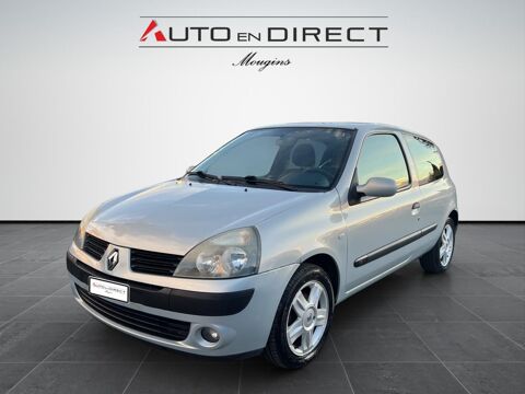 Renault clio 1.2i 16V II BERLINE Extr&ecirc;me PHASE 