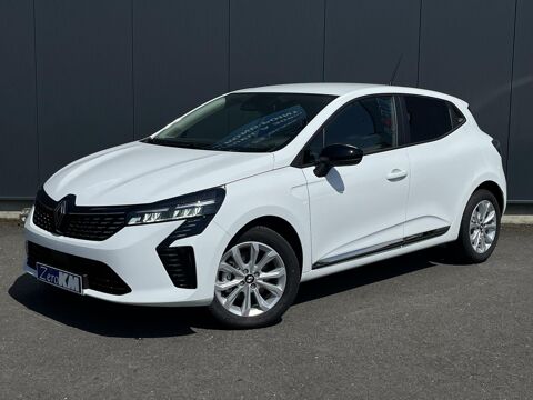 Renault Clio V 1.5 BlueDCI 100 Evolution avec Packs Look et Access 2024 occasion Foug&egrave;res 35300