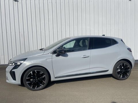 Renault Clio V TCE 90 X-Tronic Techno avec Cam&eacute;ra et Pack Look 2024 occasion Foug&egrave;res 35300