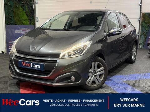 Peugeot 208 1.2i PureTech 12V - 82 BERLINE Style PHA