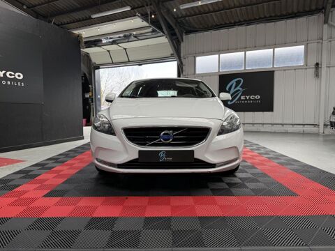 V40 d2 120 CH MOMENTUM - GARANTIE 6 MOIS 2016 occasion 22950 Tr&eacute;gueux