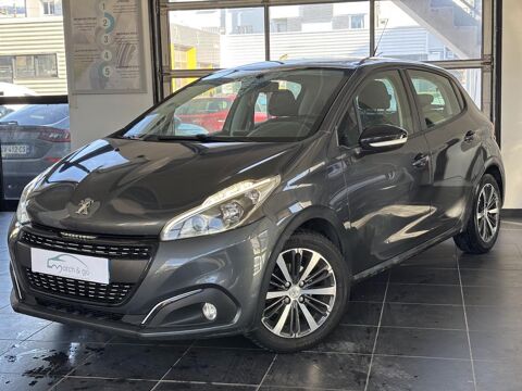 Peugeot 208 1.2i 82CH - TOIT PANO. - CAMERA - SIEGES