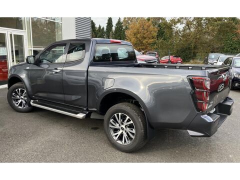 D-MAX **36 590 ? HT** NOUVEAU MODELE N60 F+ BVA 4x4 SPACE CABINE 2024 occasion 44700 Orvault
