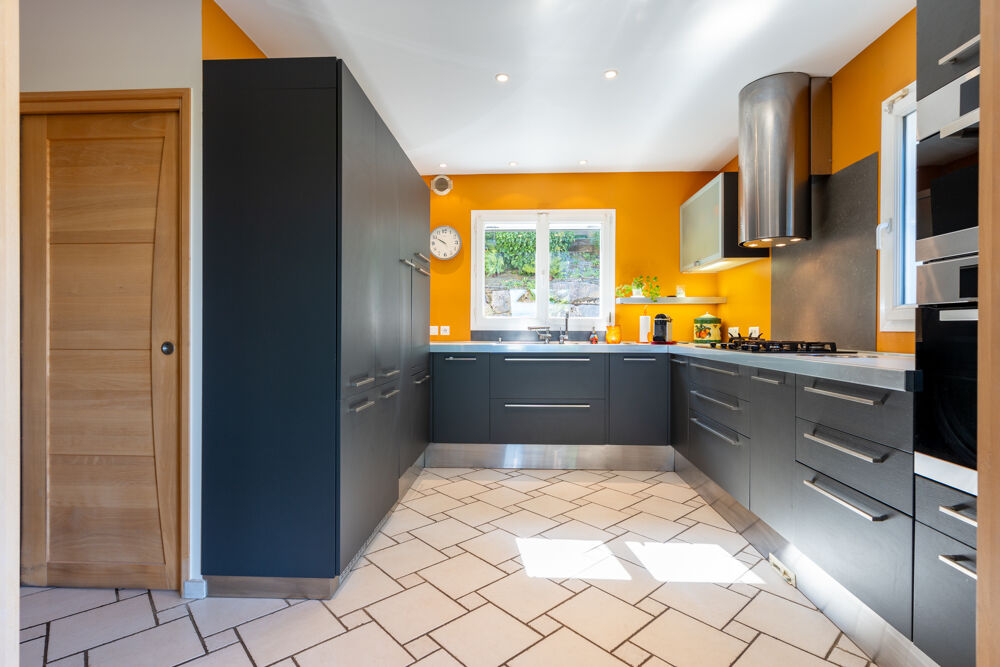 Vente Maison Annecy ? Seynod / Balmont - Maison d?Exception ? 6 pièces ? 150 m2  - Terrain 1?025 m2 ? Sous-sol 80 m2 ? DPE Annecy