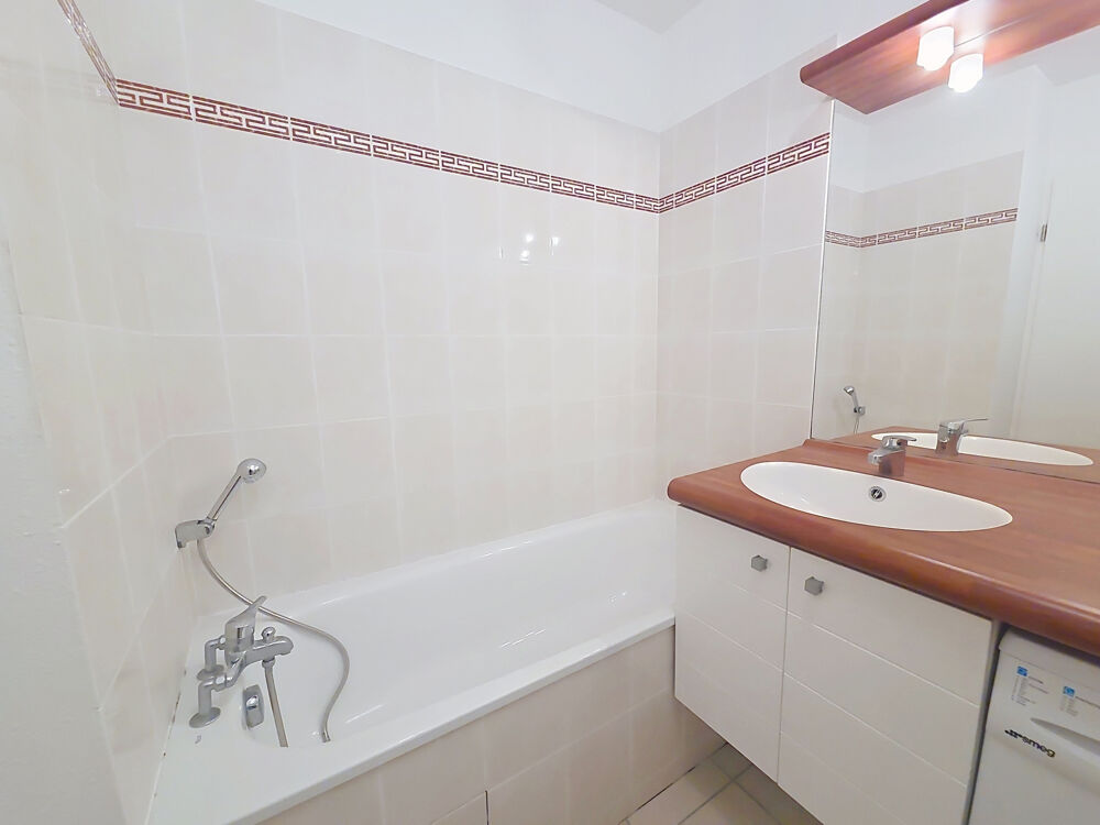 Vente Appartement Proche gare de Melun, Appartement F3 avec terrasse et parkings Melun
