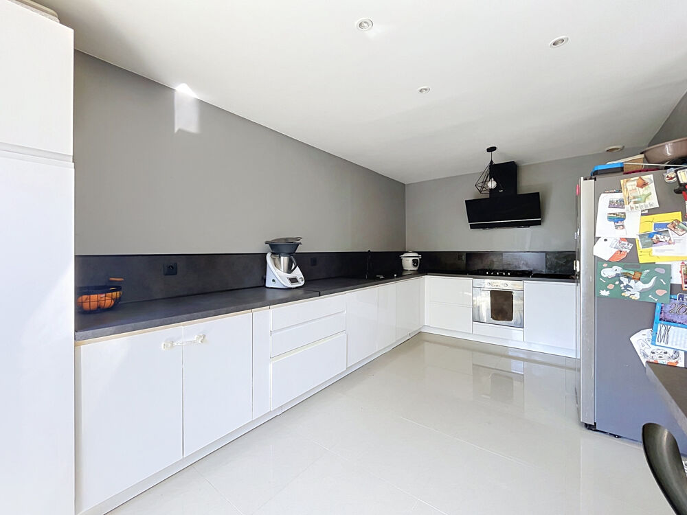 Vente Maison A Vendre - PLAIN PIED GARE DE MELUN Melun