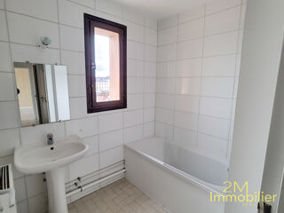  Appartement à louer 3 pièces 71 m²