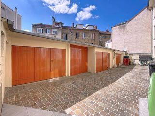  Immeuble � vendre 15 + pi�ces 