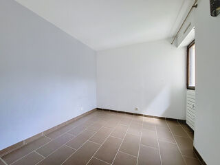 Appartement à vendre 4 pièces 81 m²