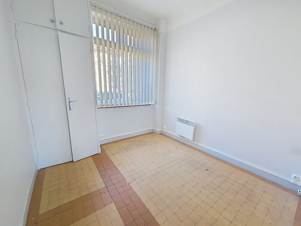 Vente Autre A MELUN  local commercial ou bureaux Melun