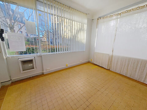 local commercial 125000 77000 Melun