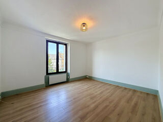  Appartement à louer 2 pièces 56 m²
