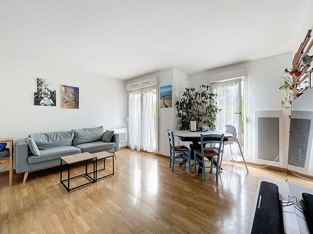 MELUN GARE - APPARTEMENT 3 PIECES AVEC JARDINS