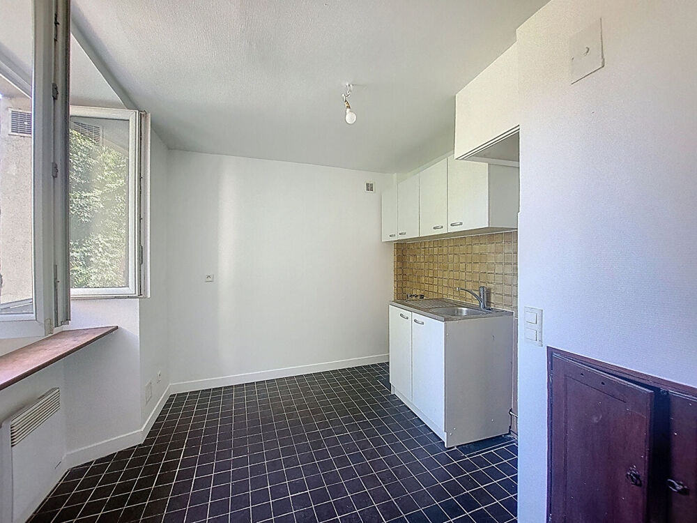 Vente Appartement QUARTIER CENTRE VILLE - 2 PIECES - GARAGE Melun