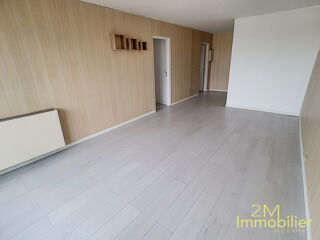  Appartement à louer 3 pièces 71 m²