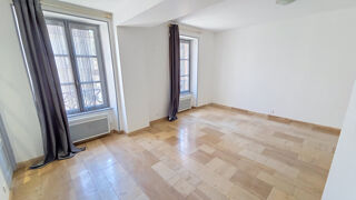  Appartement à louer 2 pièces 58 m²