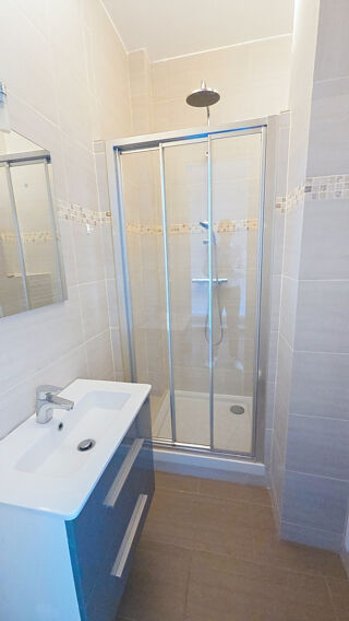  Appartement à louer 2 pièces 39 m²