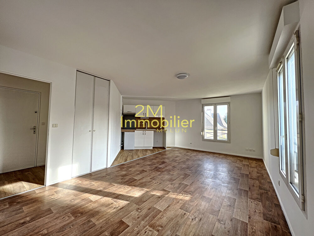 Location Appartement Studio lumineux à louer à Melun Melun