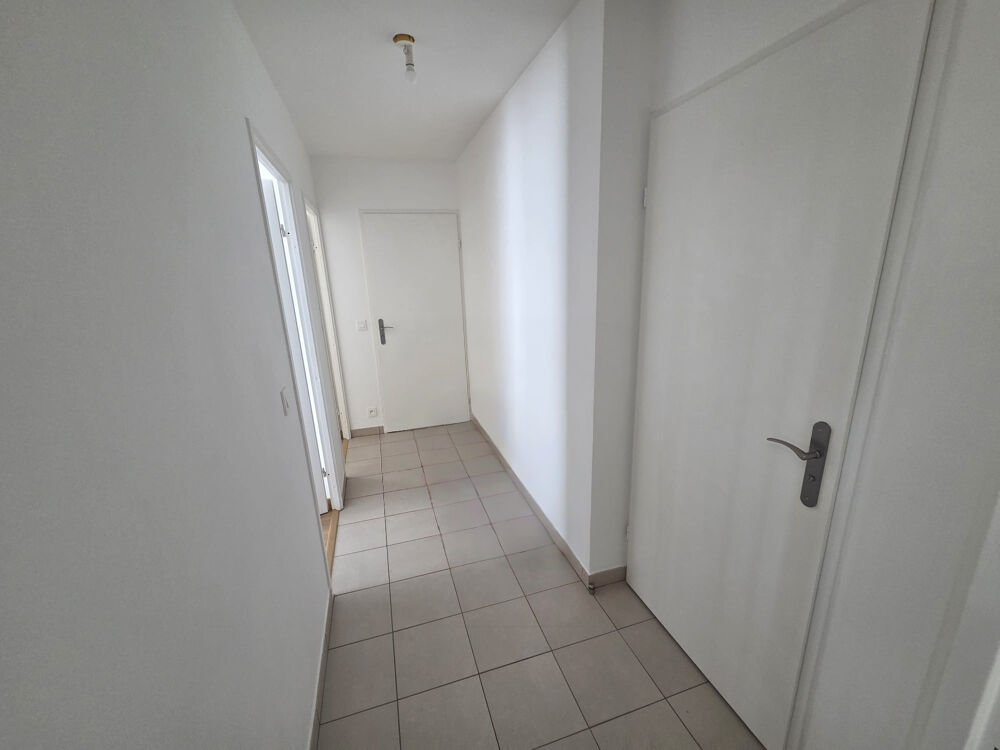Location Appartement Appartement 3 pièces avec balcon et double stationnement au Mée-sur-Seine Le mee sur seine