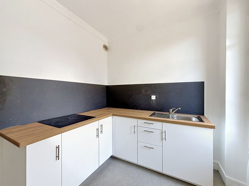 Location Appartement Appartement 2 pièces lumineux de 55,93 m2 à louer à Melun, à proximité immédiate de la gare Melun