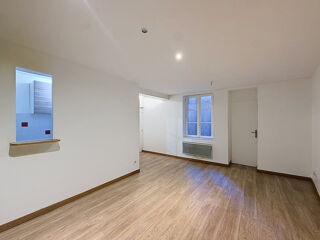 Location Appartement A louer studio au cœur du centre ville de MELUN Melun