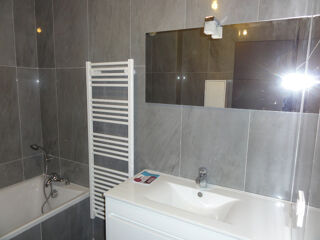  Appartement à louer 3 pièces 75 m²