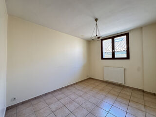  Appartement � vendre 4 pi�ces 97 m�