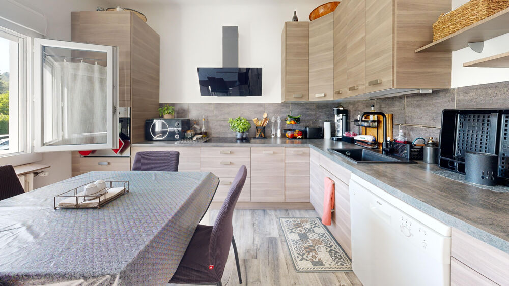 Vente Maison MAISON 181 M2 - 6 CHAMBRES - DEUX LOGEMENTS POSSIBLES Chateau arnoux st auban