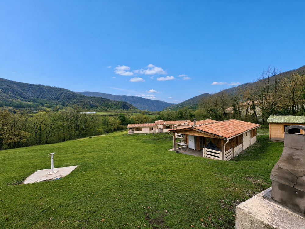   Vente / Local Commercial - 310 m² 