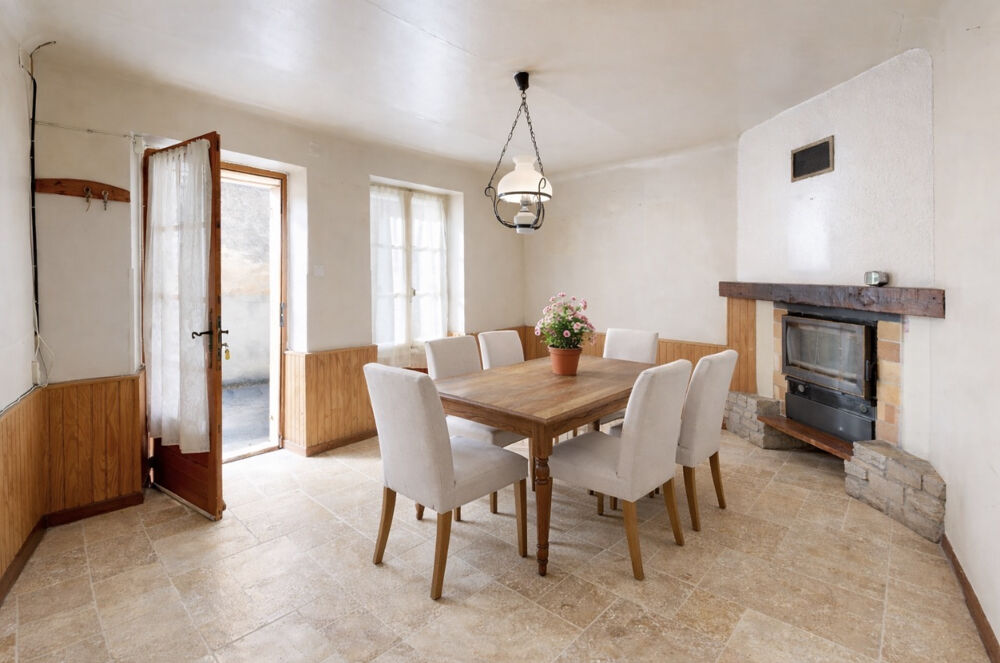Maison de village à rénover à Saint-Étienne-les-Orgues
